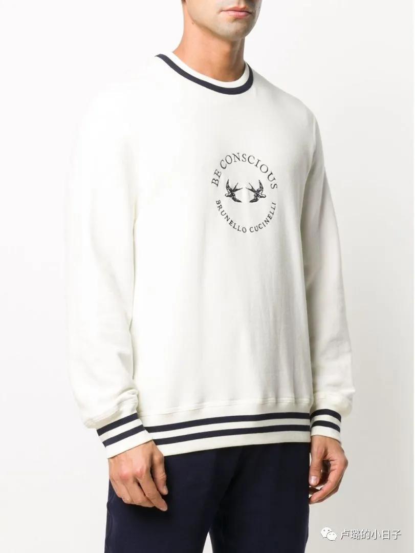 被秦海璐穿过的那些牌子，简直就是中年姐姐穿搭的模版