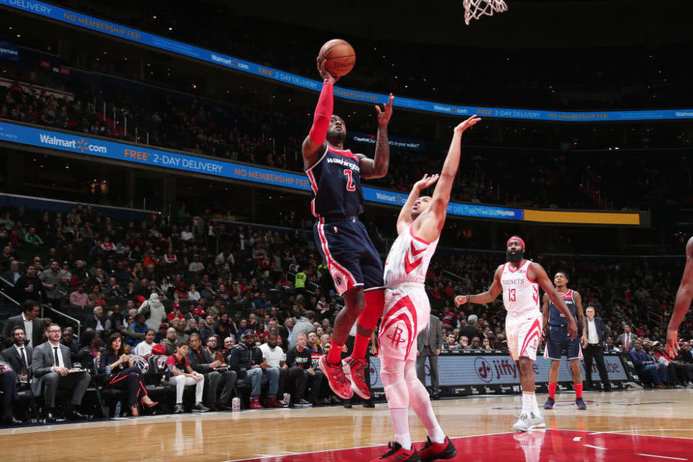 2场比赛狂砍64分！火箭7号秀这次真的暴走了！莫雷不交易是对的！