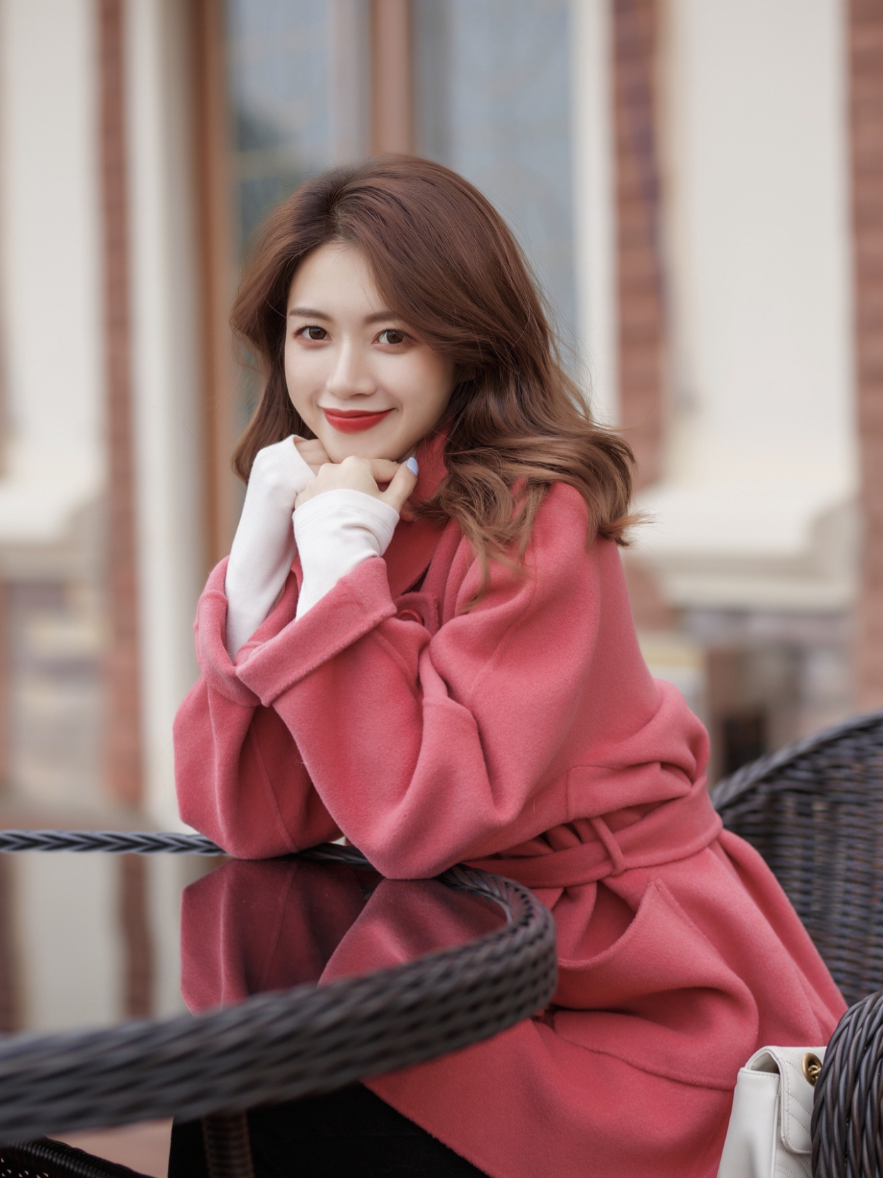 拍照好看的手部姿势,手部拍照100种姿势