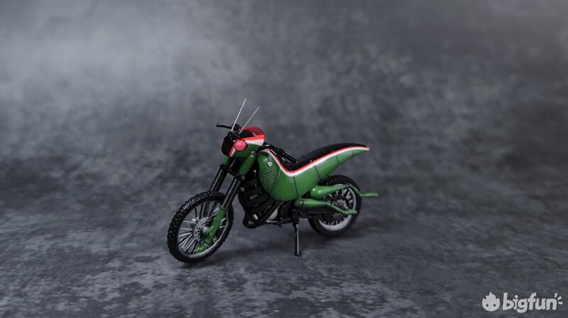 假面骑士blackrx是蝗虫吗,假面骑士black战斗蝗虫