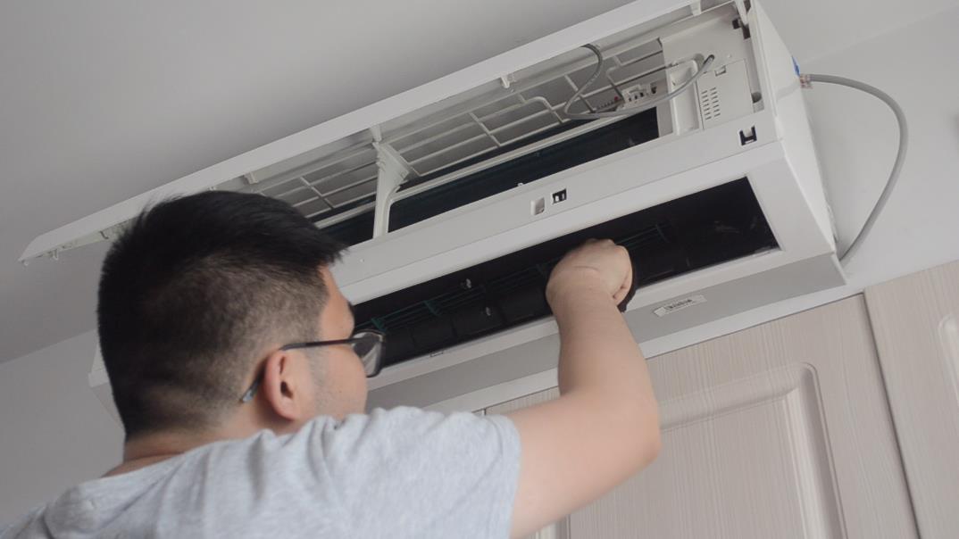 新风空调和一般空调怎么清洗,空调清洗师傅清洗空调要哪些工具