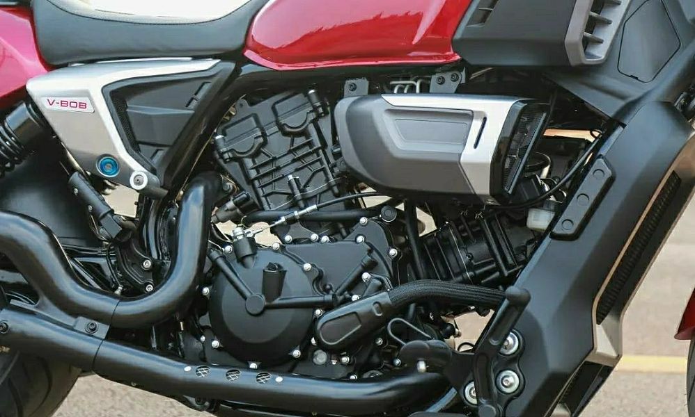 龙嘉V霸650发布:辐条、日清、KYB、无钥、座椅手把加热