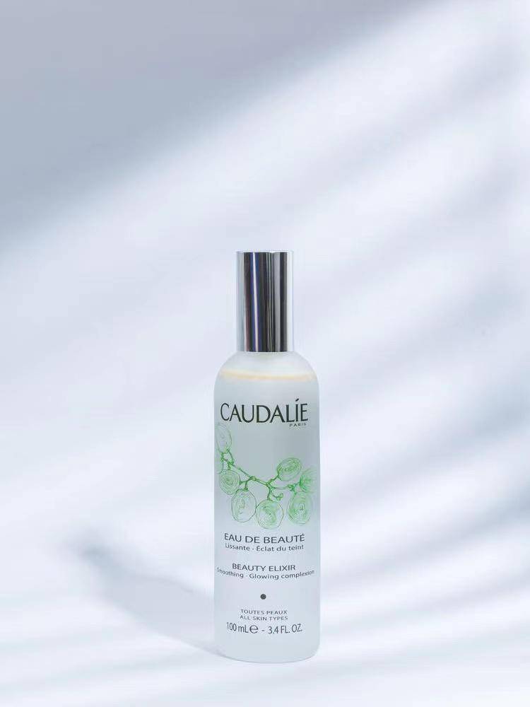 夏天化妆不脱妆遮瑕的技巧与步骤,夏天出汗不脱妆教程日常妆