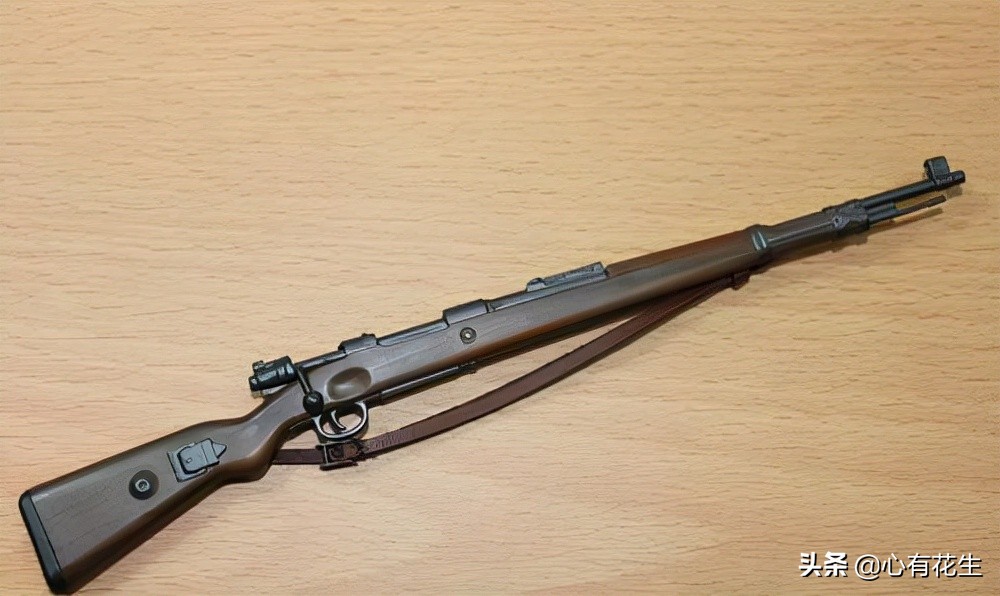 为什么ak47是枪神,为什么ak有人叫阿卡斯