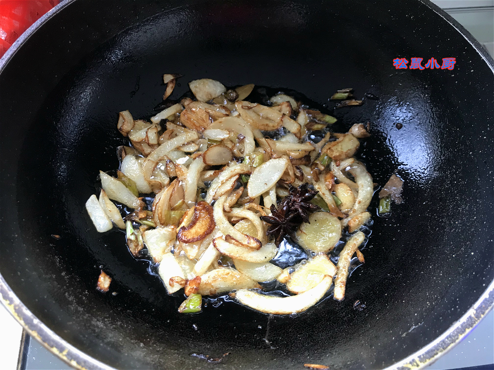 教你一个麻辣烫的做法,最好吃的麻辣烫做法和配方