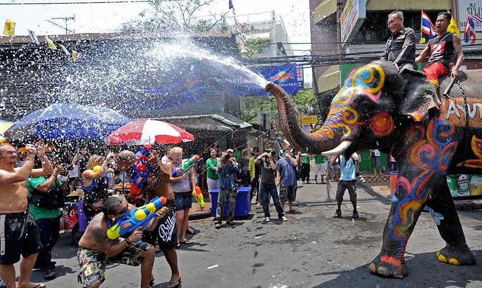 傣族除了泼水节还有什么传统节日,泼水节是傣族最主要的传统节日