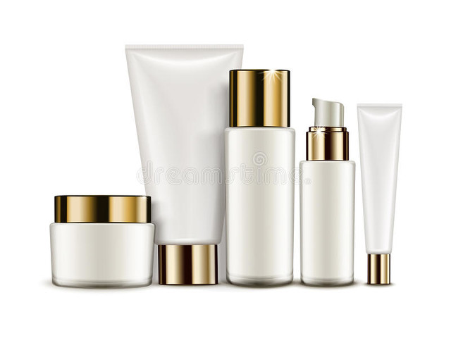 女子花6千八在网上买化妆品,女子花6000元买的化妆品