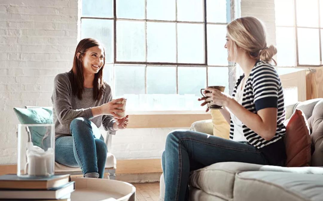 我的室友被骗进了传销，妄想发大财，还想把我也拉下水