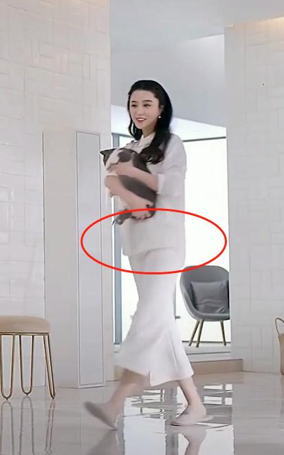 范冰冰走秀黑纱花絮,范冰冰拍的绿瘦广告照片