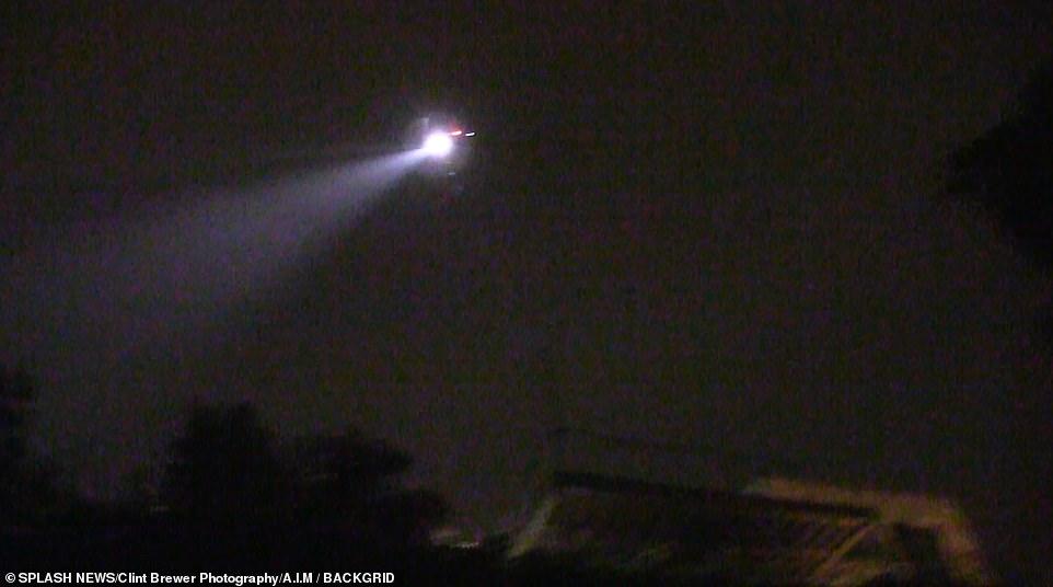 凉了！好莱坞巨星诱奸虐待11人，警察包围豪宅，被业界彻底抛弃