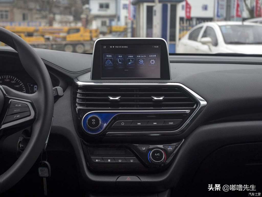 试驾长安悦翔v7,长安悦翔试驾第一视觉