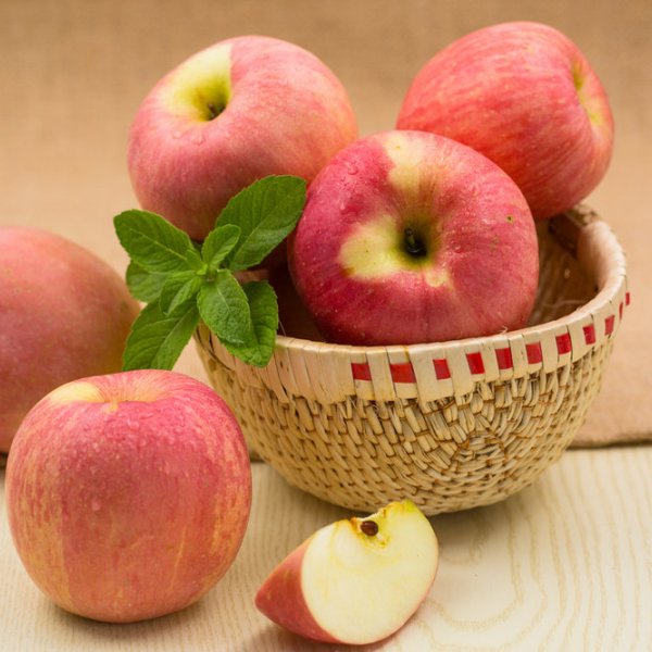 苹果不能和三种东西一起吃,苹果千万不可以和这几样一起吃