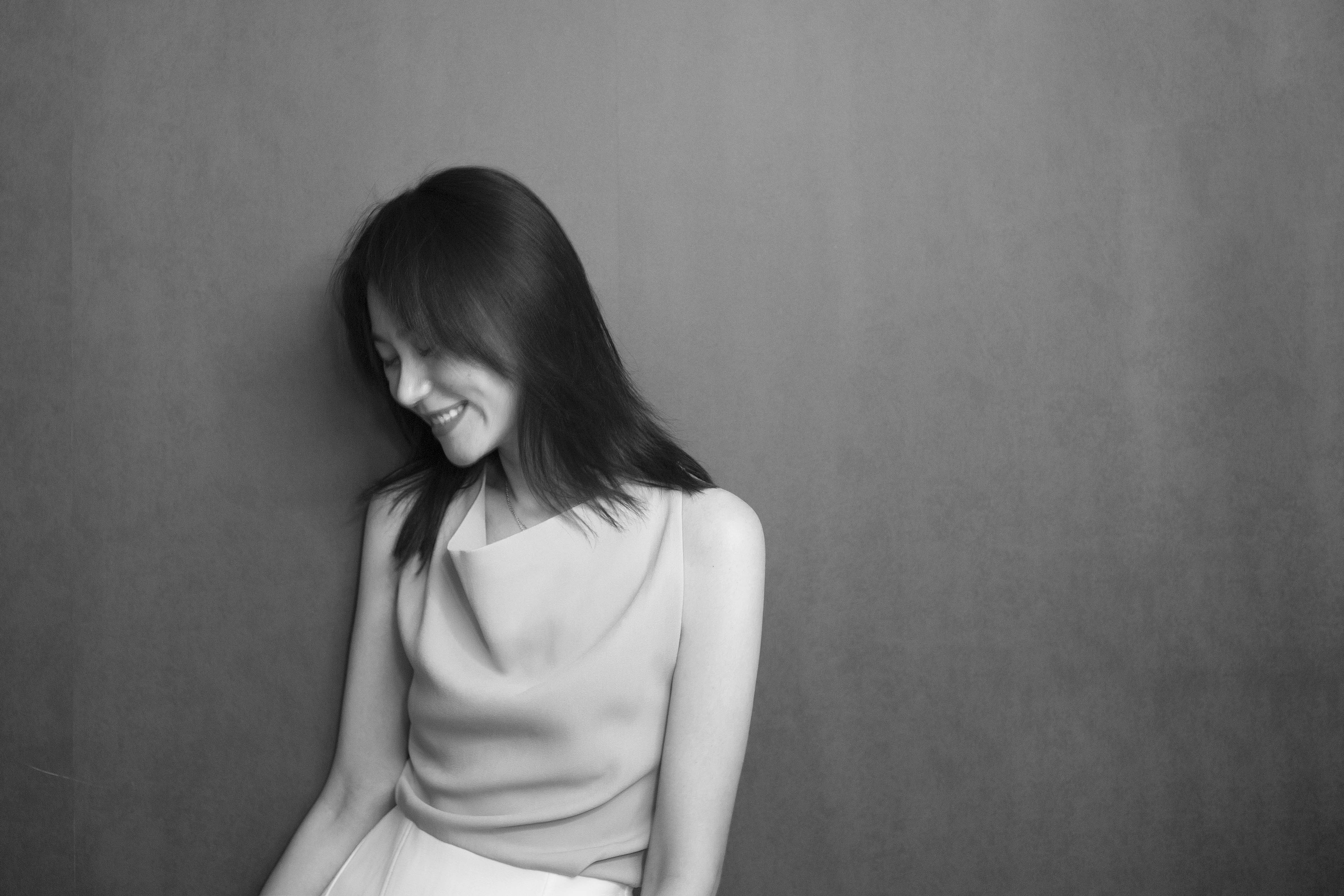 周渔的火车里面经典音乐 (周渔的火车情感片段)