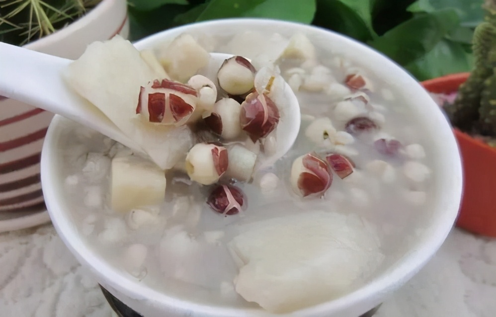 这才是漏奶的真正原因！4招教你轻松应对漏奶尴尬