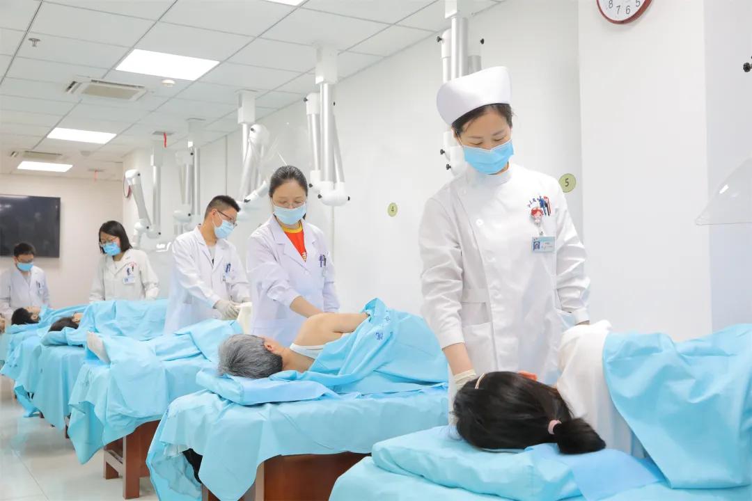 探访省中医院中医传统特色疗法中心