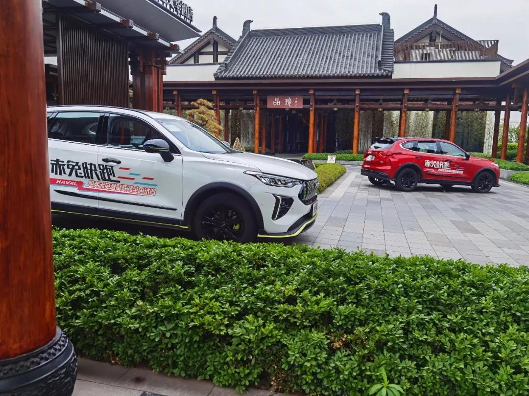 哈弗全新suv赤兔试驾视频,哈弗赤兔燃油版西藏试驾