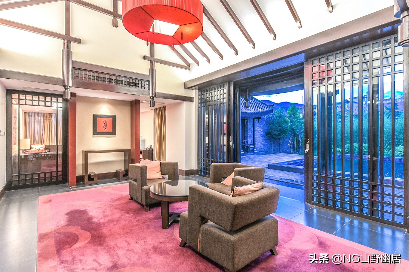 丽江最美度假村：集建筑与自然的精髓，把酒店变成风景区