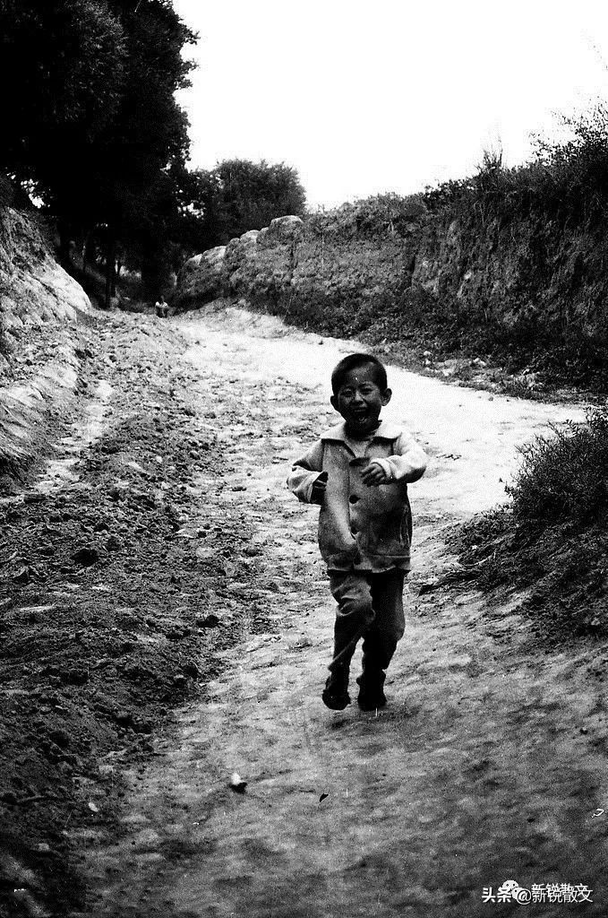 小时候有趣的事和糗事,小时候的糗事搞笑真人版