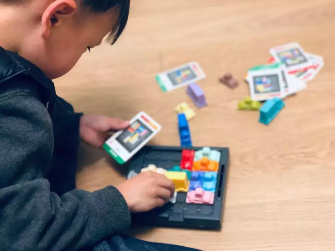 大人陪孩子玩的游戏有哪些推荐,陪5岁孩子在家里玩什么游戏