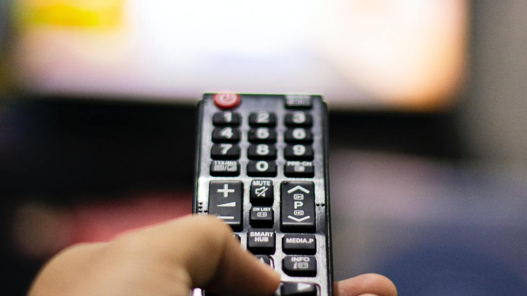 嘴唇发紫被抢救,嘴唇慢慢变紫是什么原因