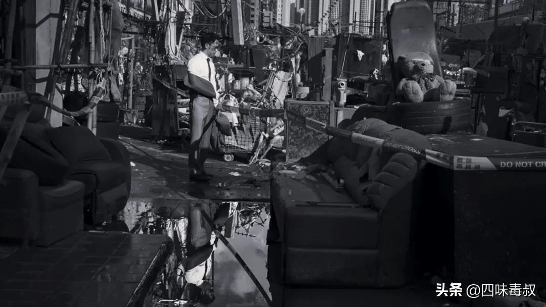 更暗黑、cult的《智齿》，是黑白版《踏血寻梅》吗？