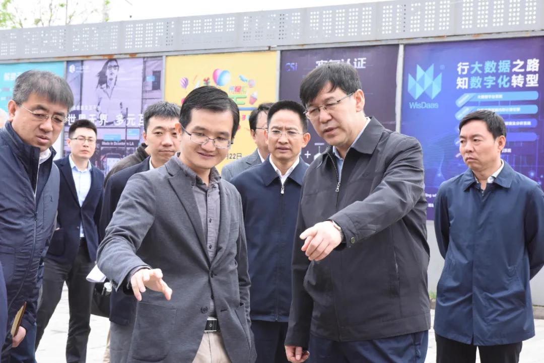 党建领航开新局凝心聚力谱新篇,党建引领双创