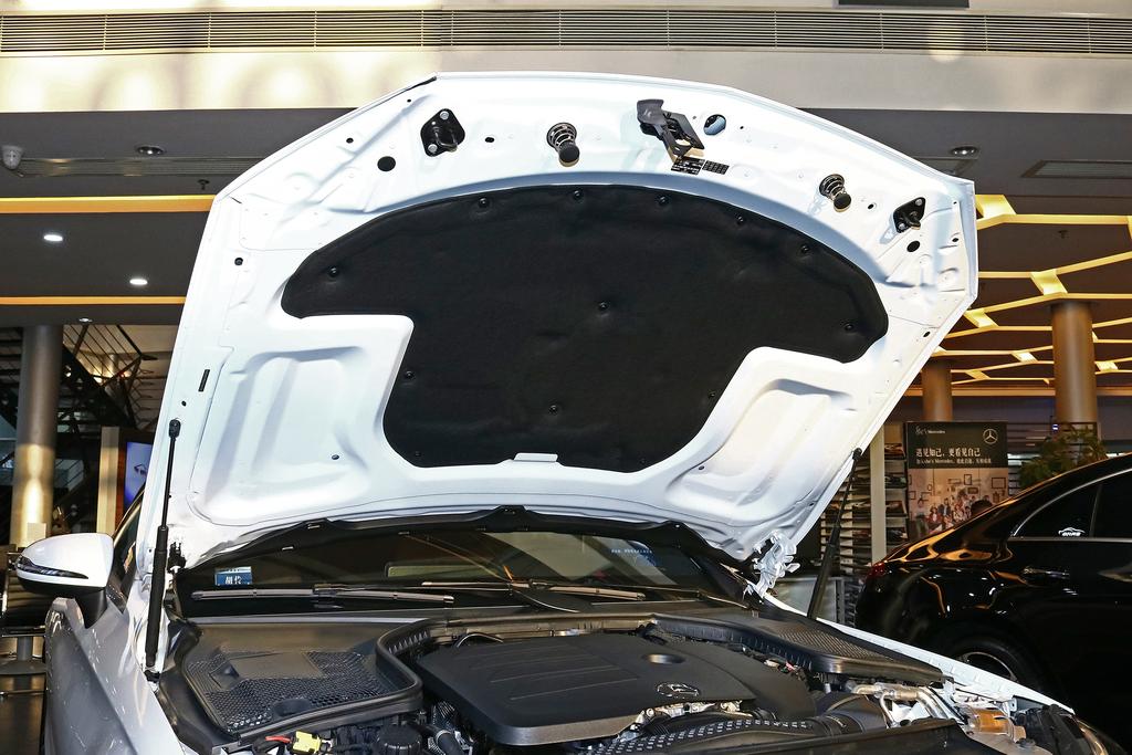 售价34.68万起,动力选择多样化,奔驰C级(进口)综合评析