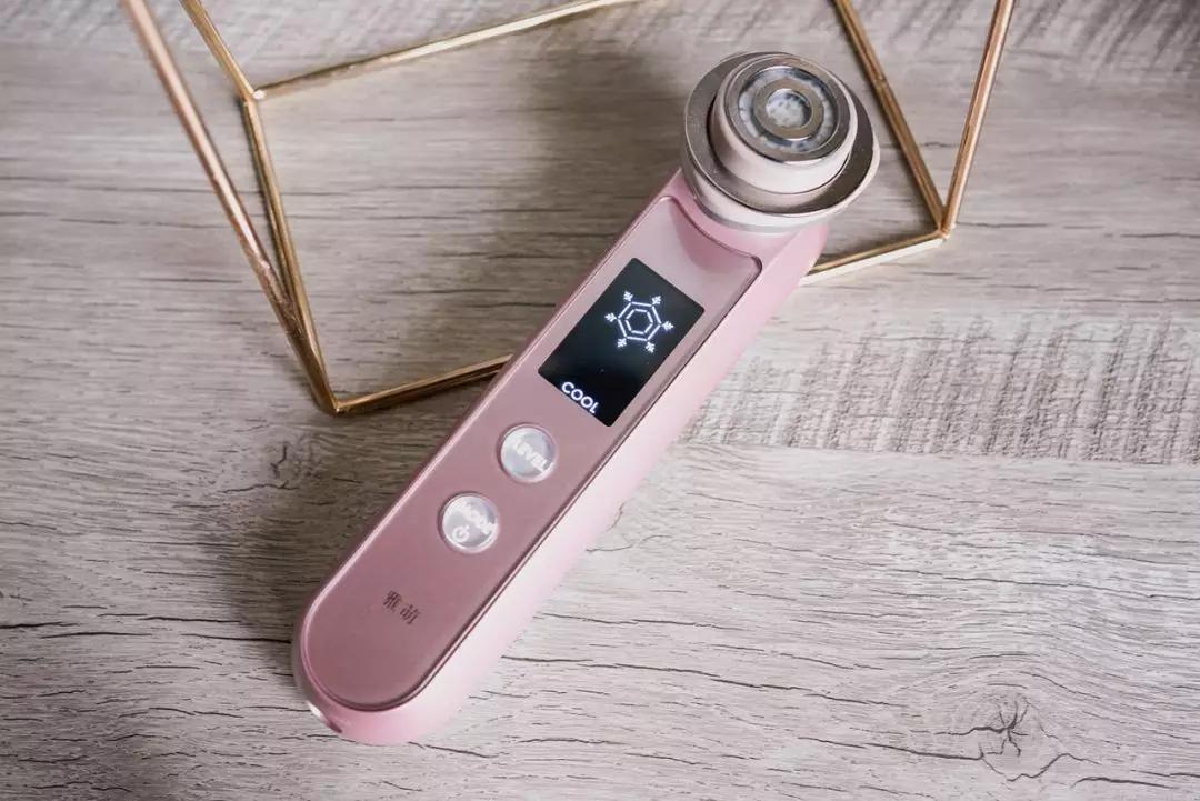 最近发现的一个底妆小技巧,告诉你一个底妆干净的方法