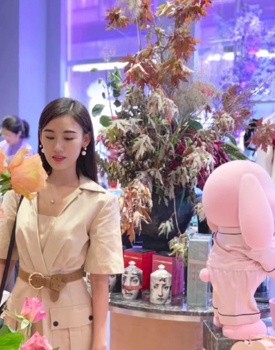 黄圣依和王婉,黄圣依被杨子嫌弃