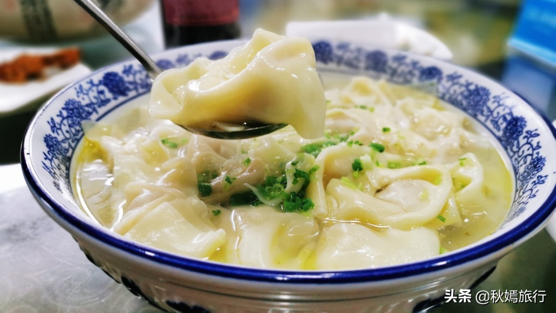 春雨菲菲游常熟滨江公园,浒浦江边品江鲜,23道菜共720元贵吗?