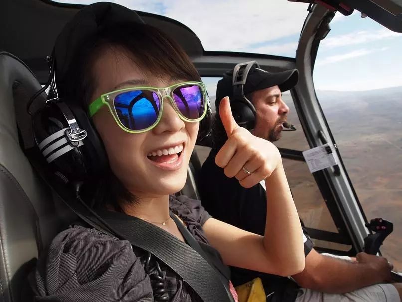 海藻李念穿衣打扮,海藻大变样李念