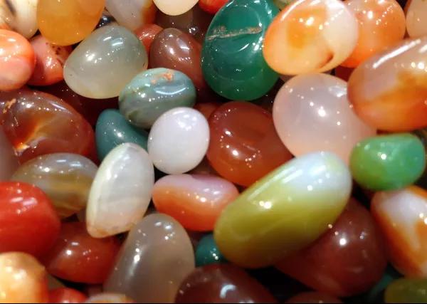 玩玉人的五个特征,玩玉之人最深度解析