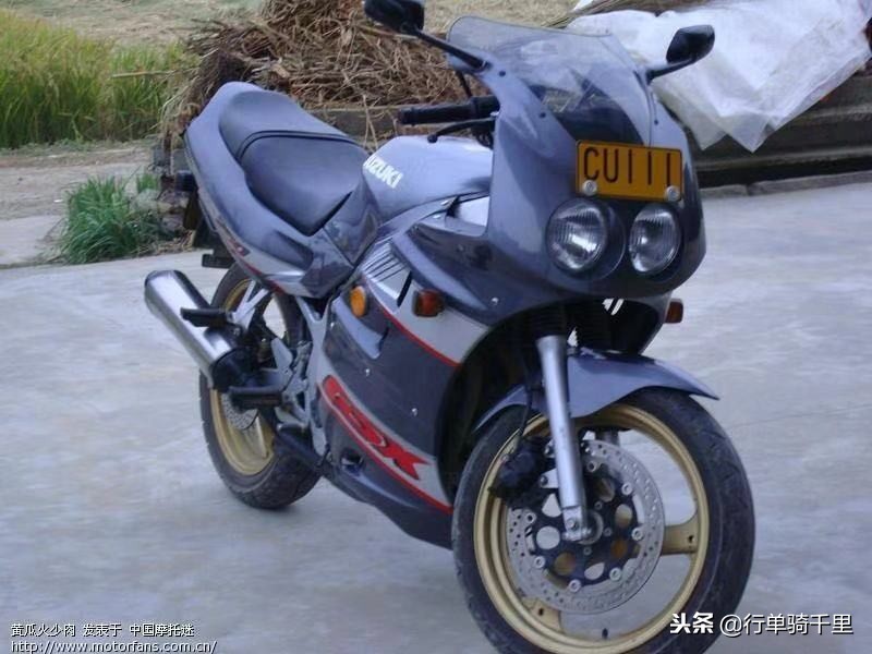 摩托车豪爵铃木gsx250图片,轻骑铃木gsx250征服者