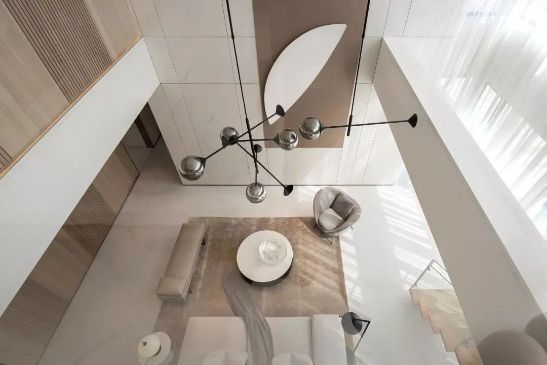 极简小户型装修25方复式,极简风格小复式