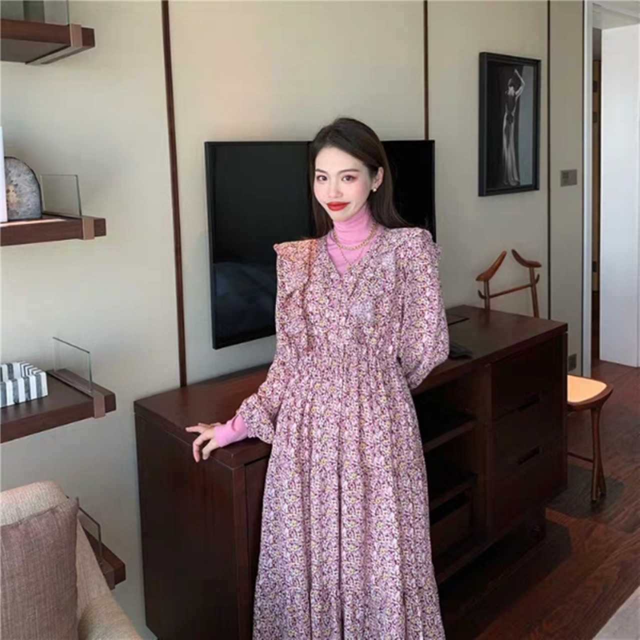 范智乔格子裙,范智乔碎花吊带连衣裙测评