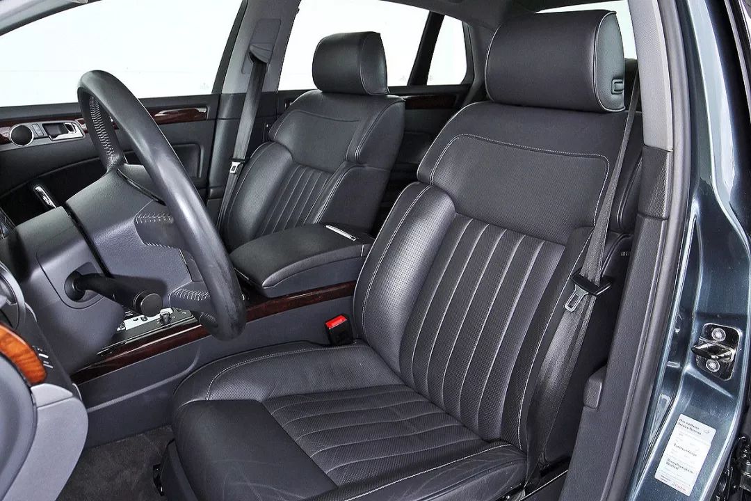 当年辉腾落地价,当年的大众辉腾有多豪华