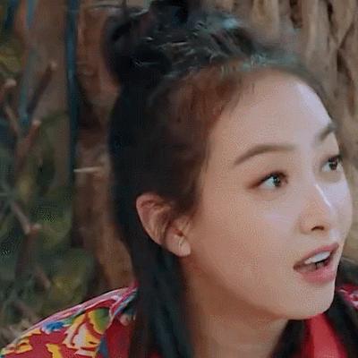 宋茜最新穿搭牛仔裤,宋茜的穿搭造型就很高级