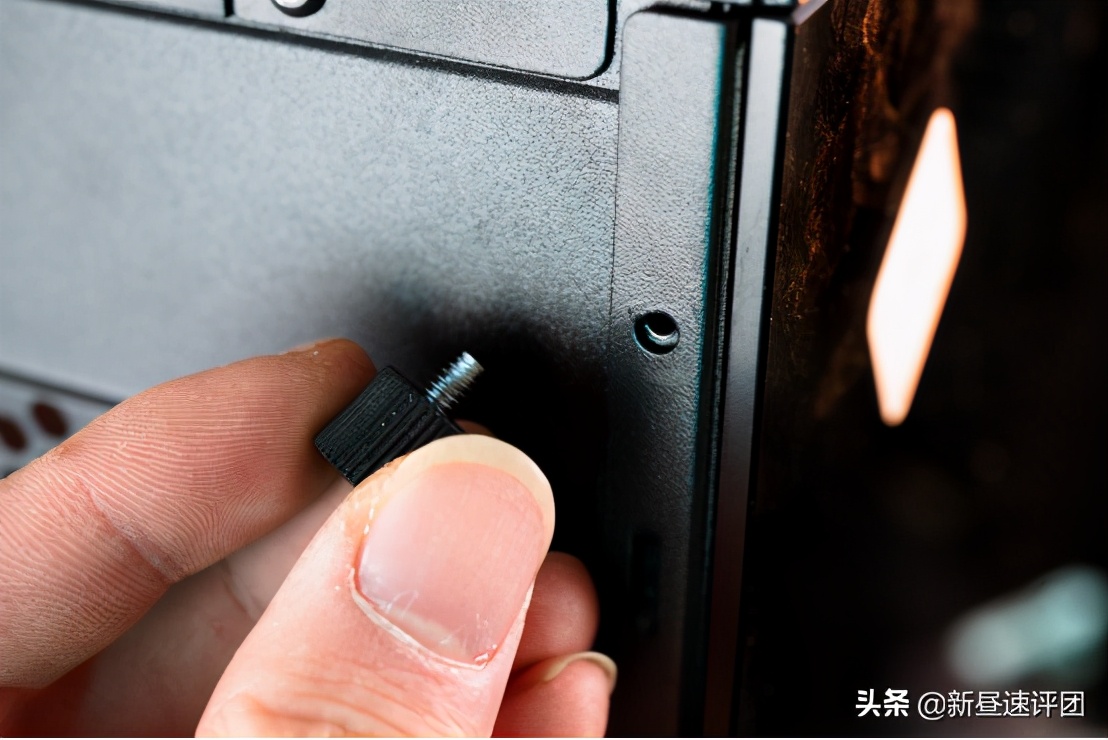 聊一款性价比巨低的笔记本电脑,骨伽魔影i7散热推荐