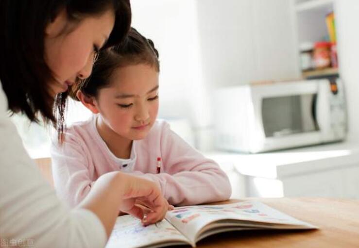 孩子月经初潮家长的正确做法,女孩子月经初潮家长应该怎么说