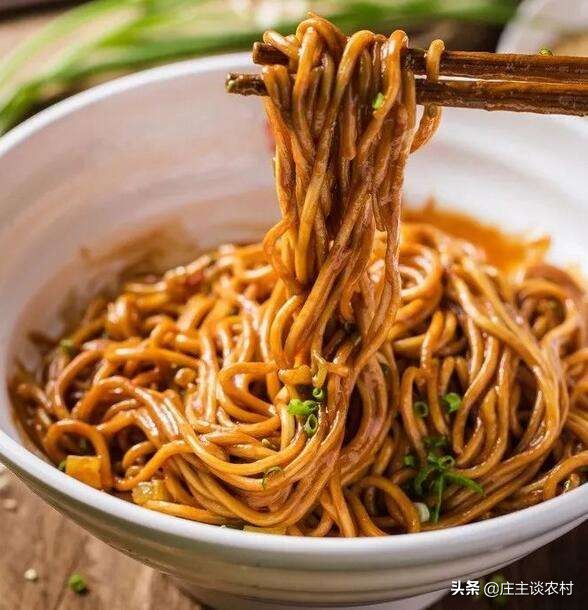 酸黄菜泡馍的正宗做法,小吃技术配方水城羊肉粉