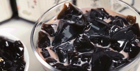 吃下这碗龟苓膏，不得不发出龟龟的声音