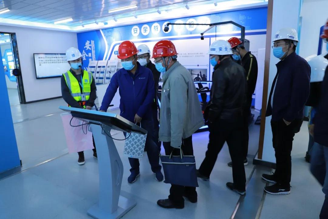 记者探访山东第一高楼,参观第一高楼