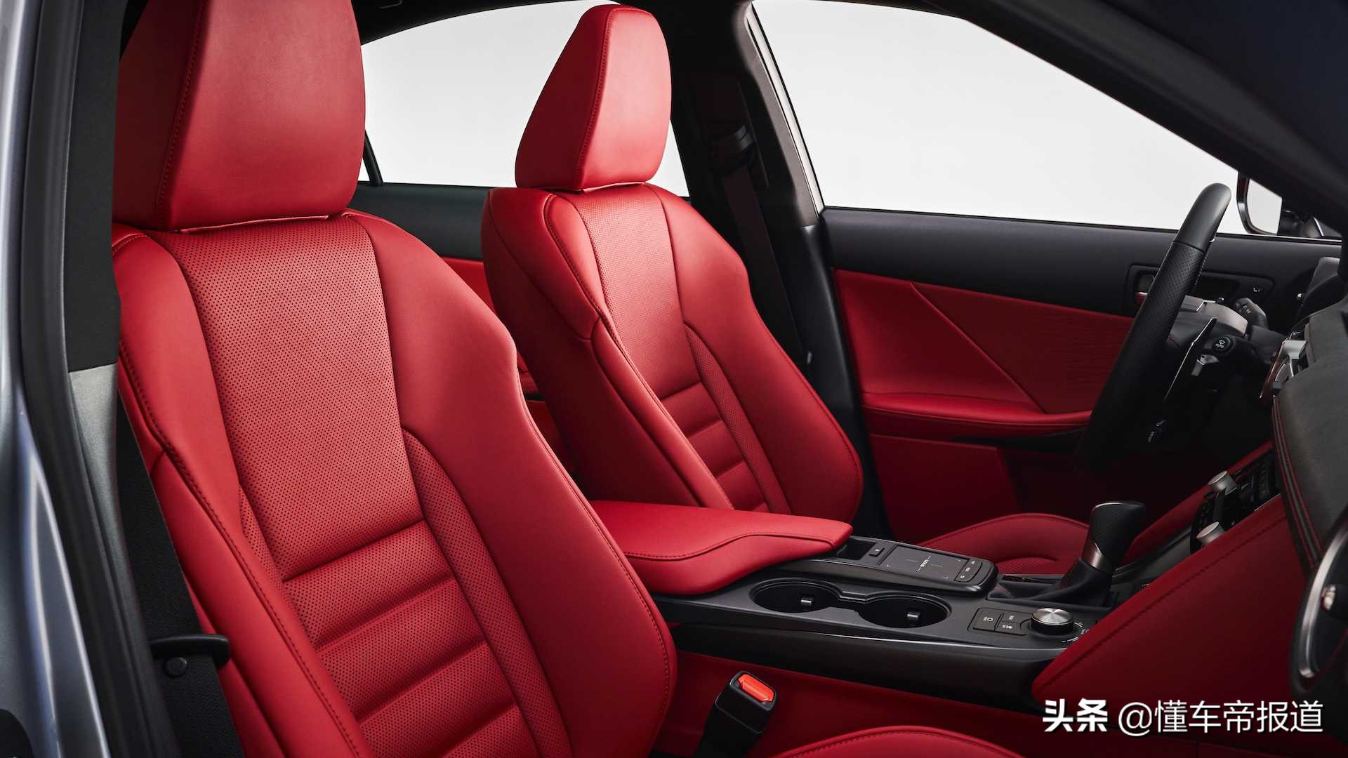 雷克萨斯is200tfsport和gs200t空间,雷克萨斯is350fsport版2017