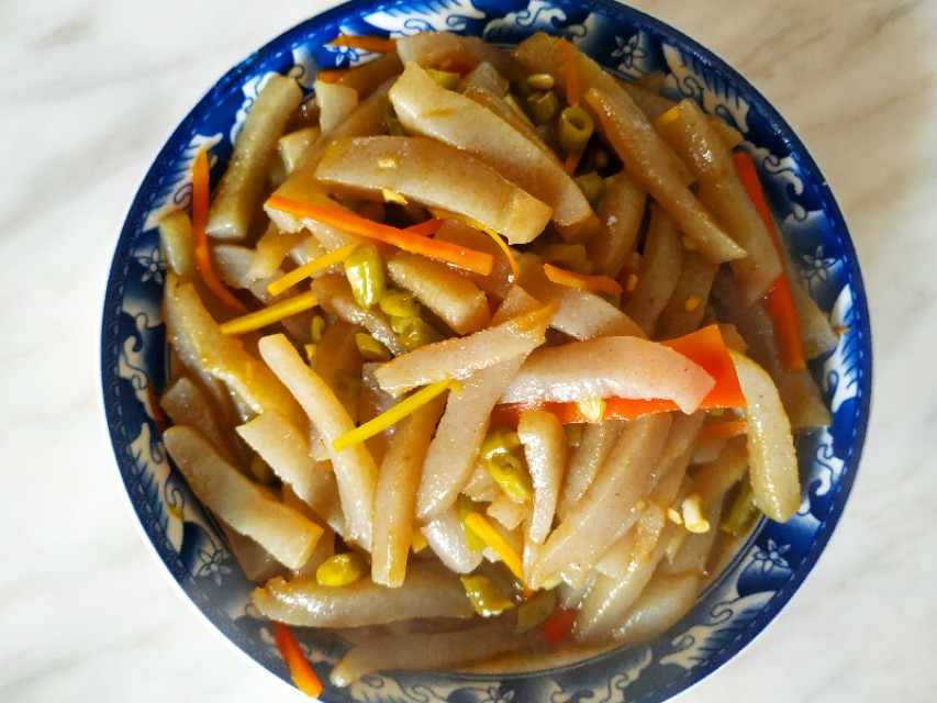 魔芋豆腐皮炒泡菜怎么做好吃,魔芋泡菜饭好吃简单