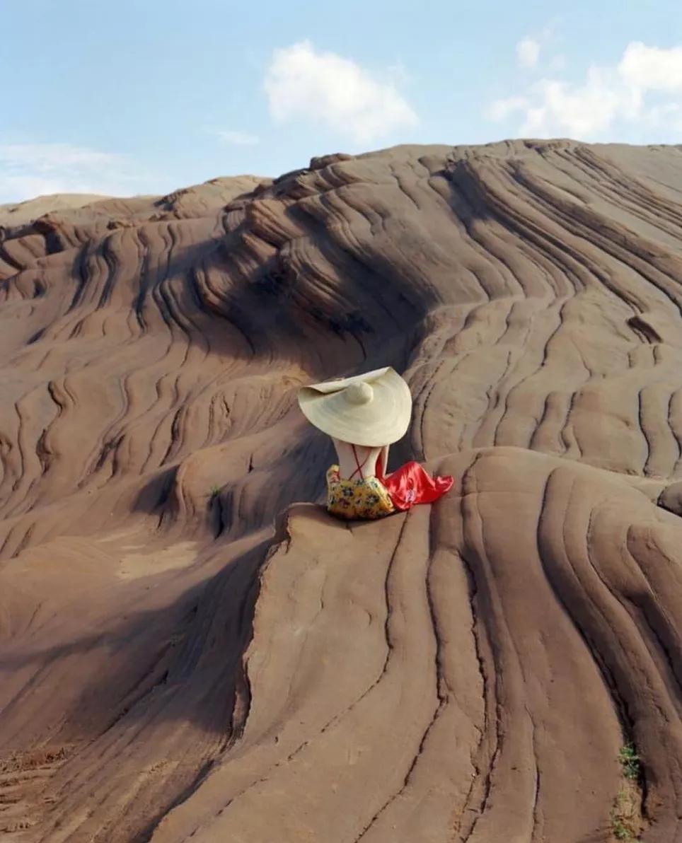 好物丨Jacquemus:从无名小镇闯入世界,南法农夫的时尚逆袭