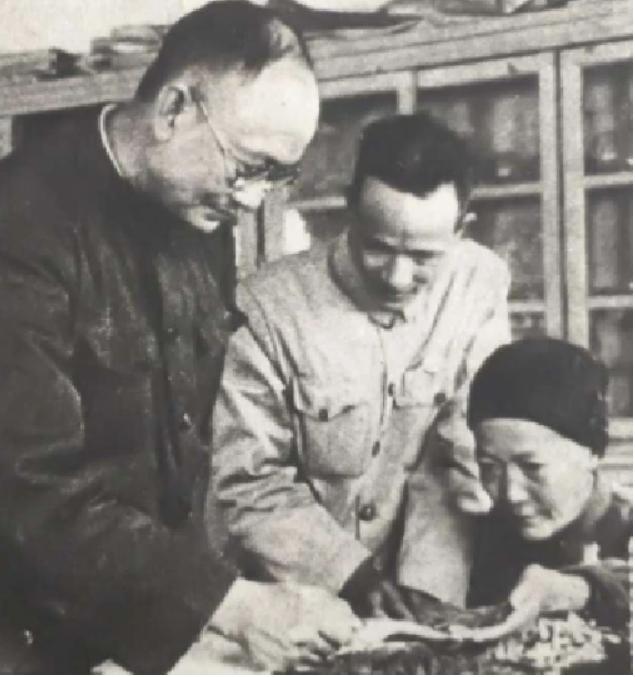 云南白药创始人曲焕章救人故事,云南白药之父曲焕章的故事