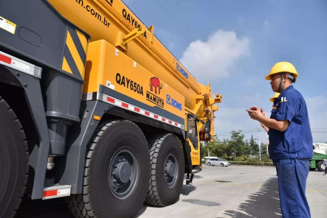 徐工起重全球第一,徐工最强的履带起重机