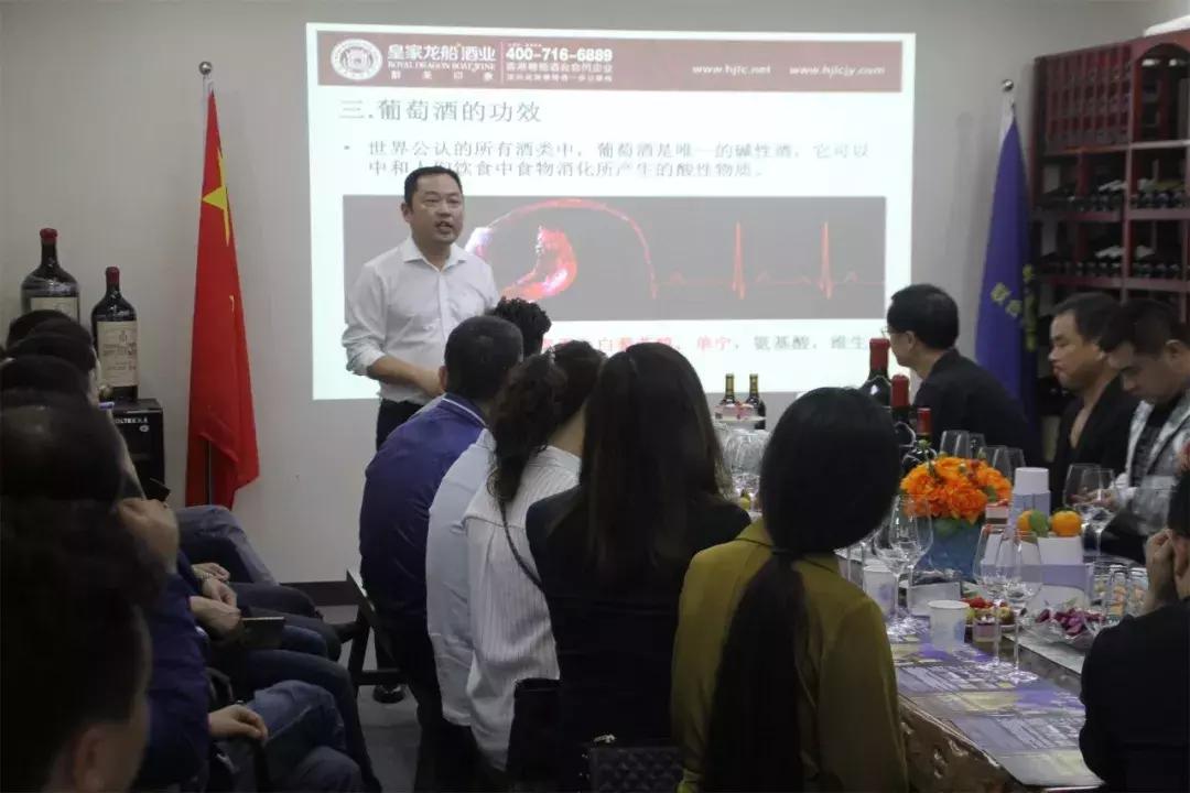 鍟嗗姟缁呭+鍨嬬敺椋庢牸,鏃跺皻鍟嗗姟浼戦棽缁呭+