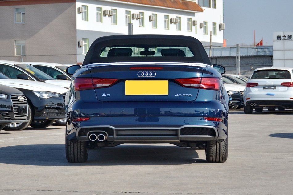 开着敞篷放大风吹,开着敞篷在海边兜风