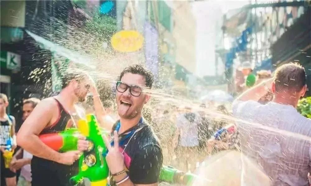 揽翠湖草坪文化节从哪进去,揽翠湖草坪音乐节